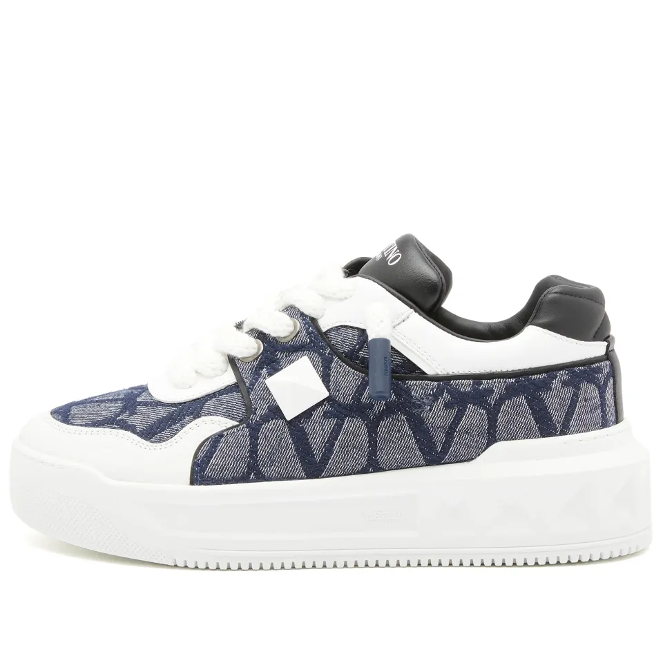 Icon One Stud XL Sneaker