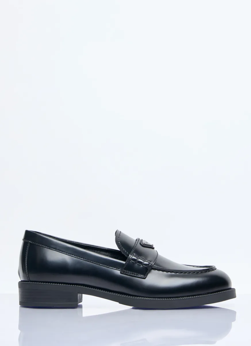Logo Plaque Leather Loafers