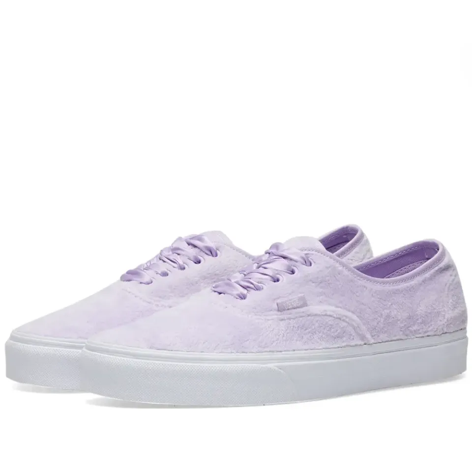 Women's UA Authentic Furry