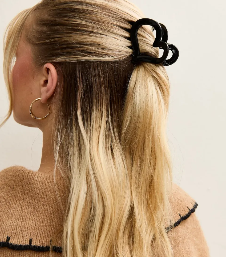 Black Heart Hair Clip
