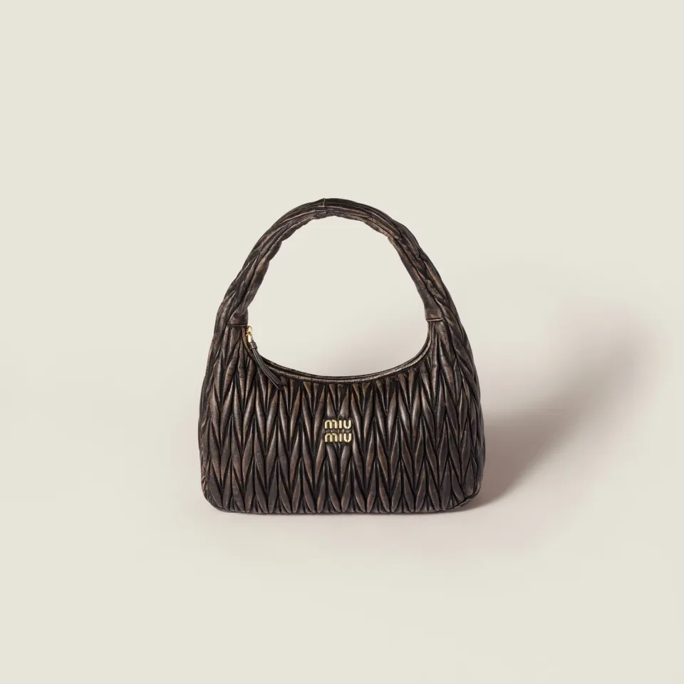 Wander matelassé nappa leather bag