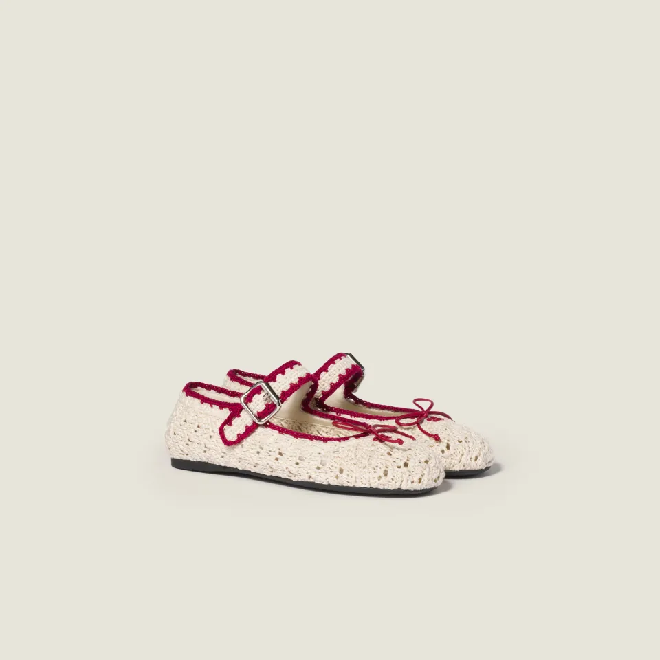 Crochet ballerinas