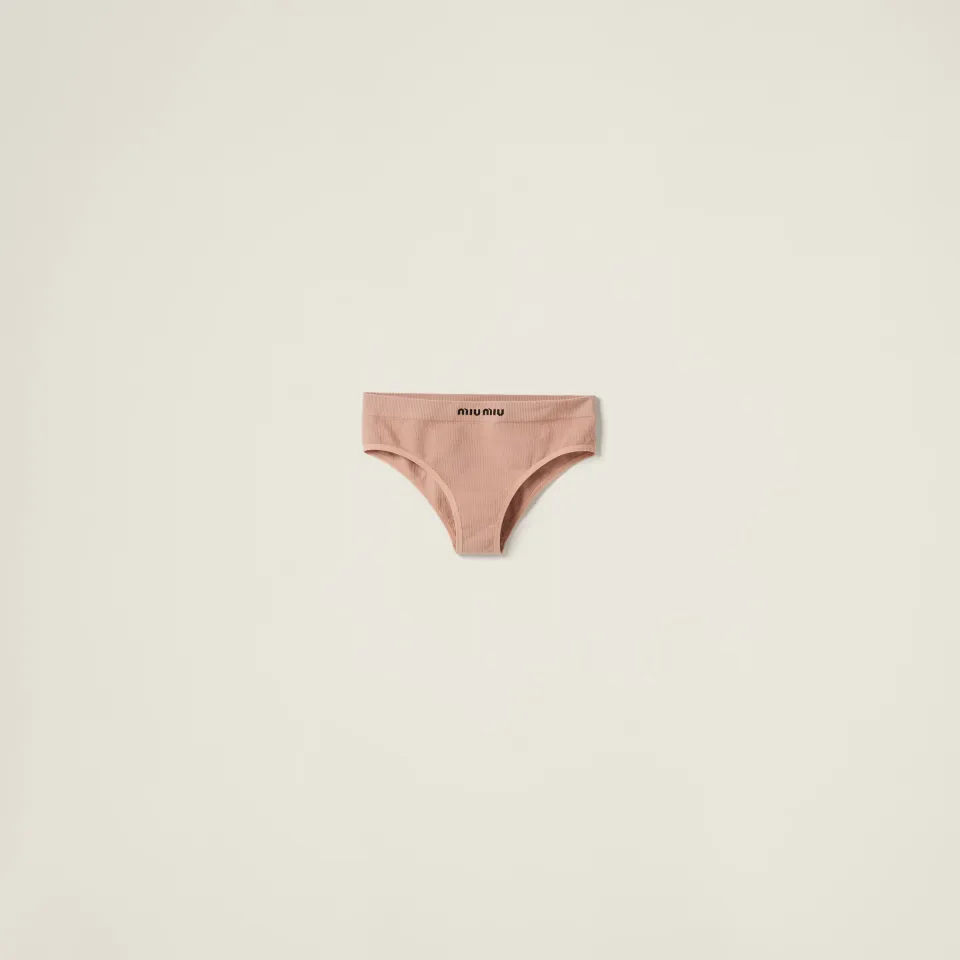 Seamless panties