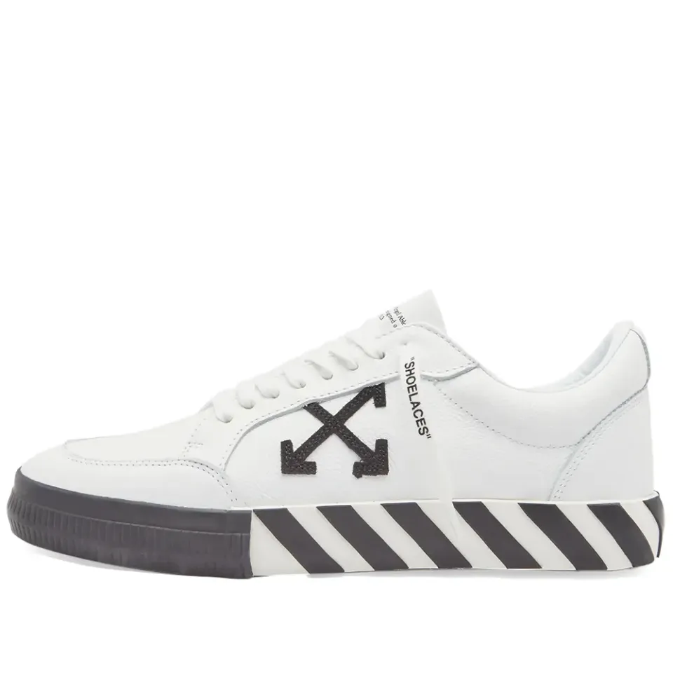 Low Vulcanized Calf Leather Sneaker