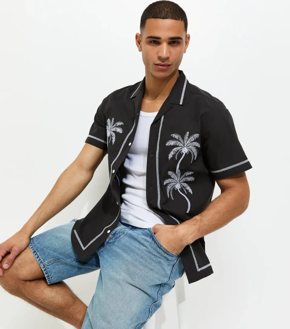 Men's Black Regular Palm Embroidered Short Sleeve Shirt