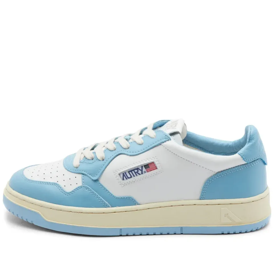 01 Low Contrast Sneaker
