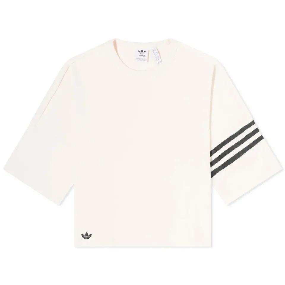 Neu Classics Cropped T-Shirt