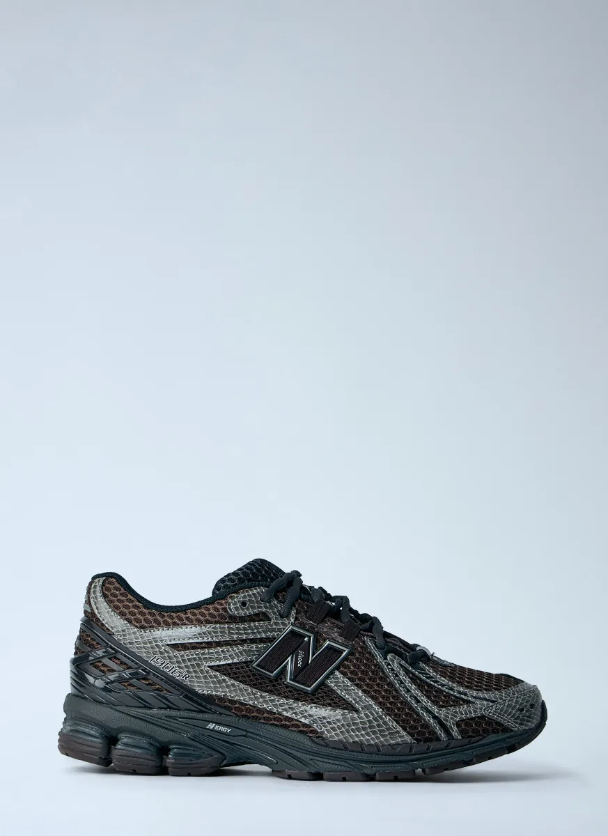 1906 Sneakers