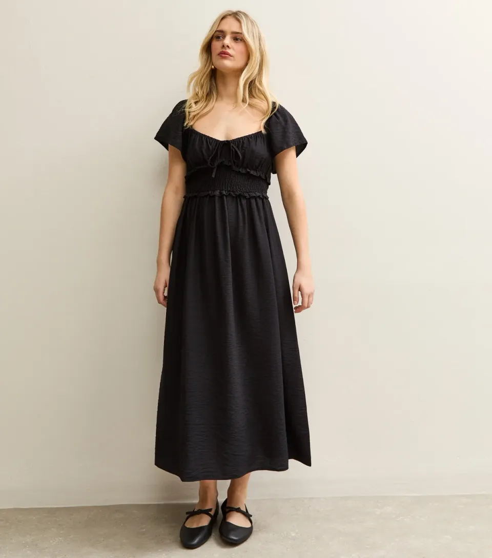 Women's Black Shirred Sweetheart Ruched Midi Dress