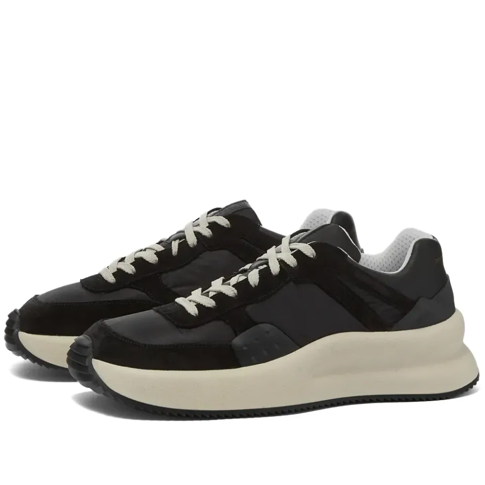 Oversized Sneaker