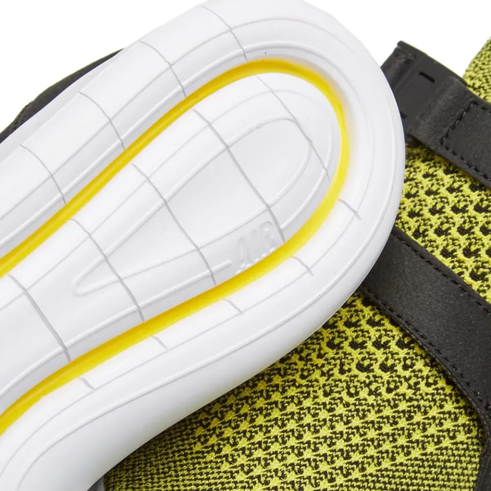 W Sock Racer Ultra Flyknit