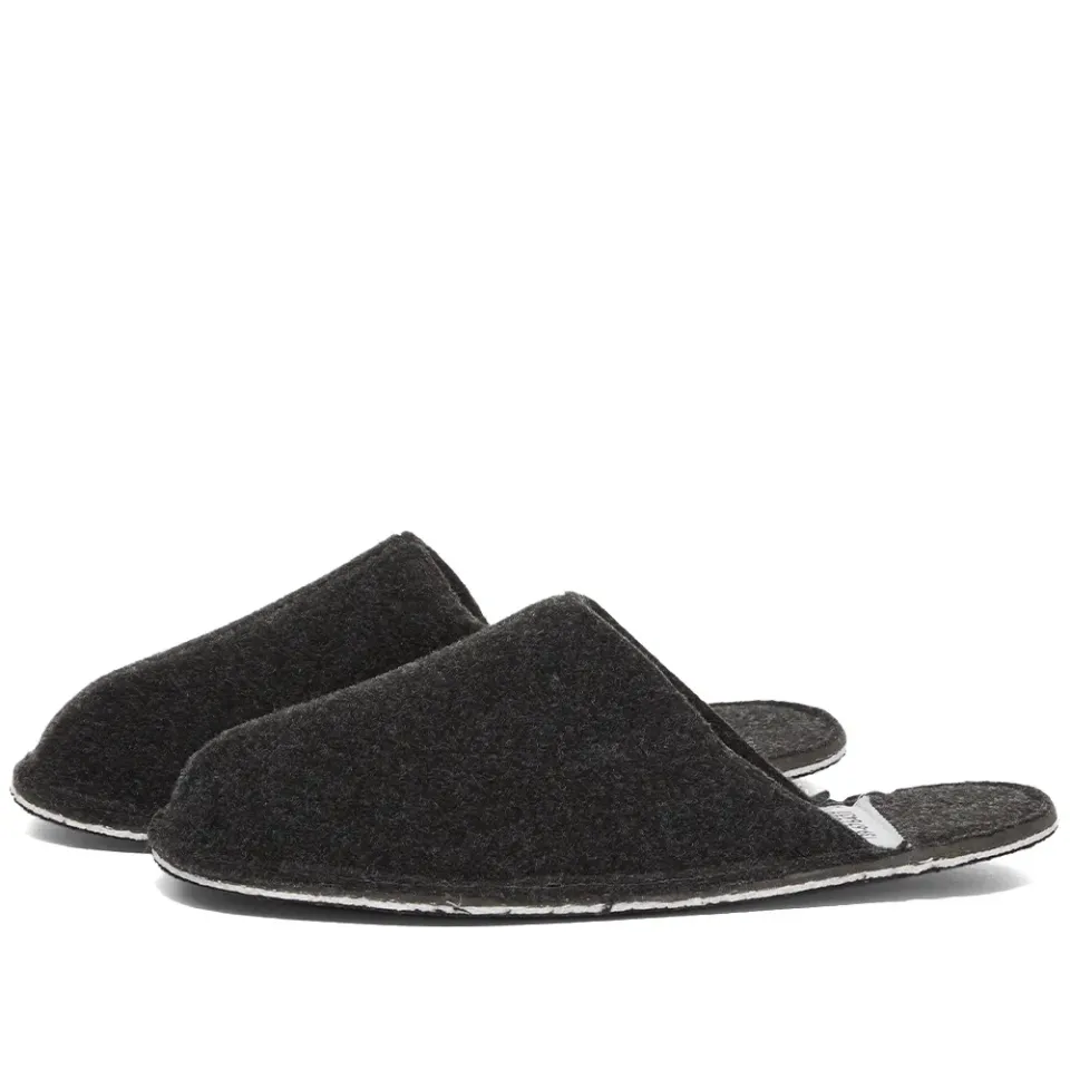 Small Slipper
