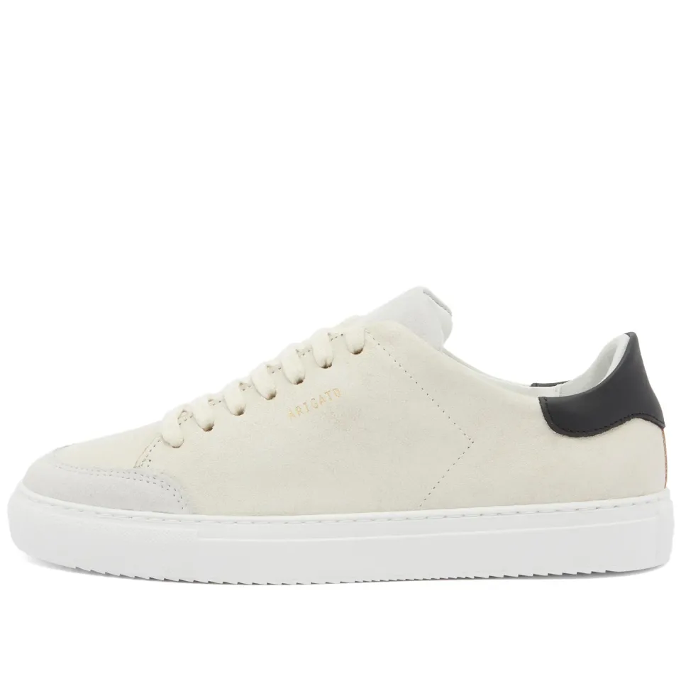 Clean 90 Triple Sneaker