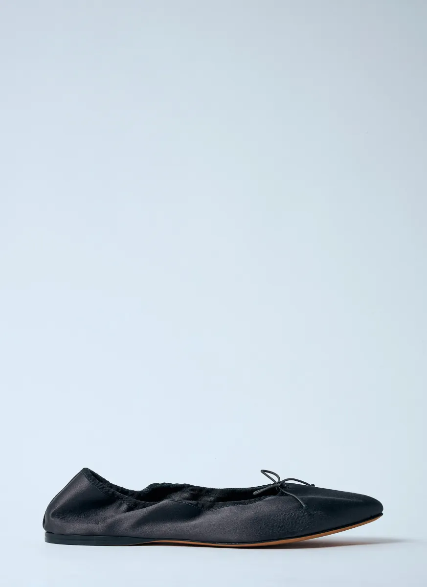 Hereditas Ballerina Pumps