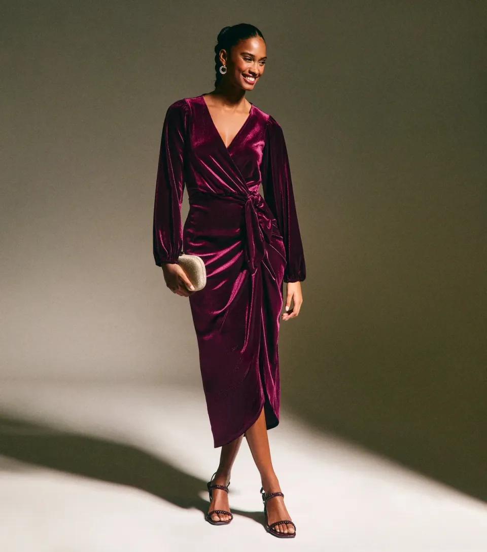 Women's Navy Velvet Long Sleeve Wrap Midi Dress