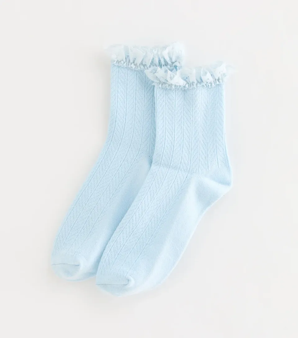 Light Blue Cable Frill Trim Socks