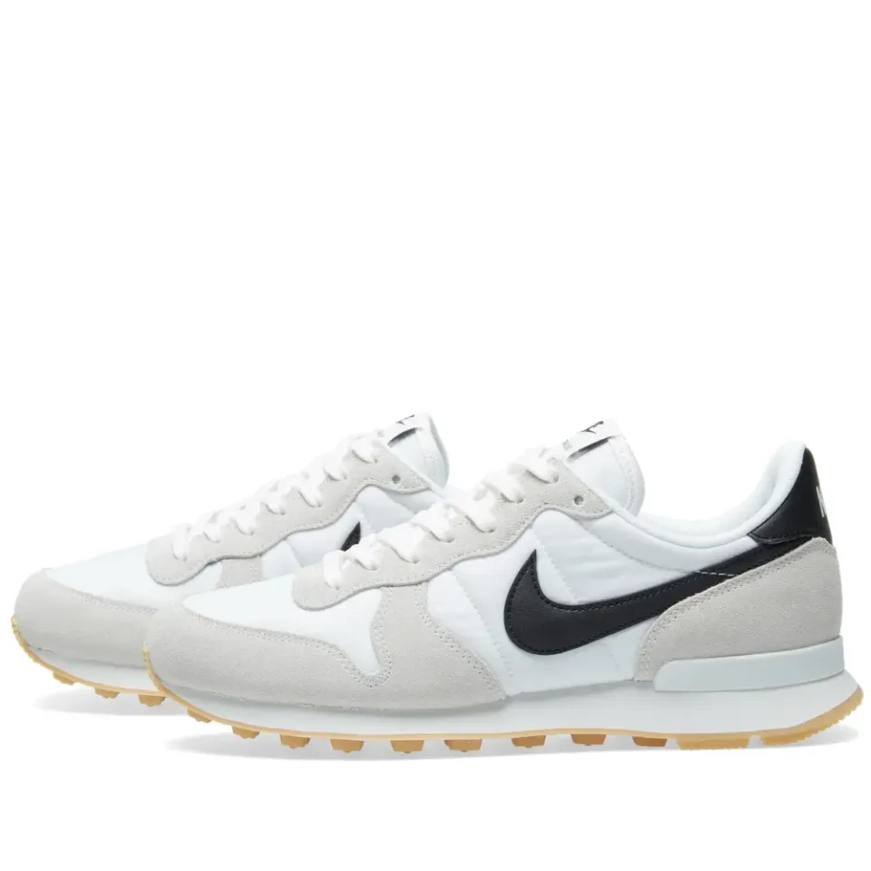 W Internationalist