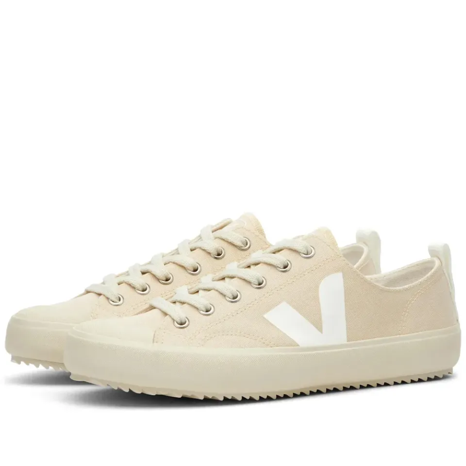 Nova Sneaker