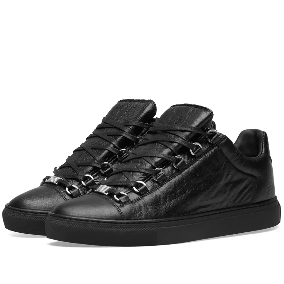 Arena Leather Low Sneaker