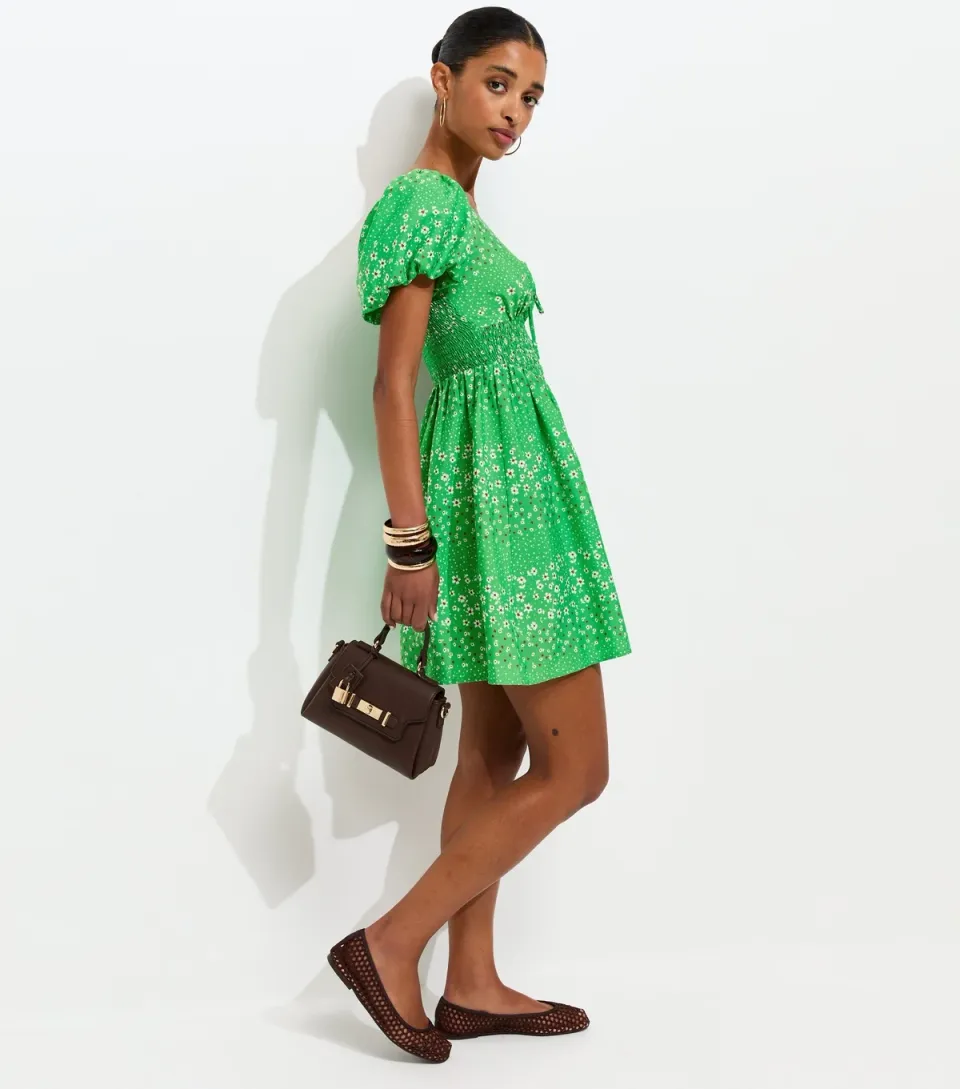 Women's Green Crepe Floral Print Puff Sleeve Shirred Mini Dress