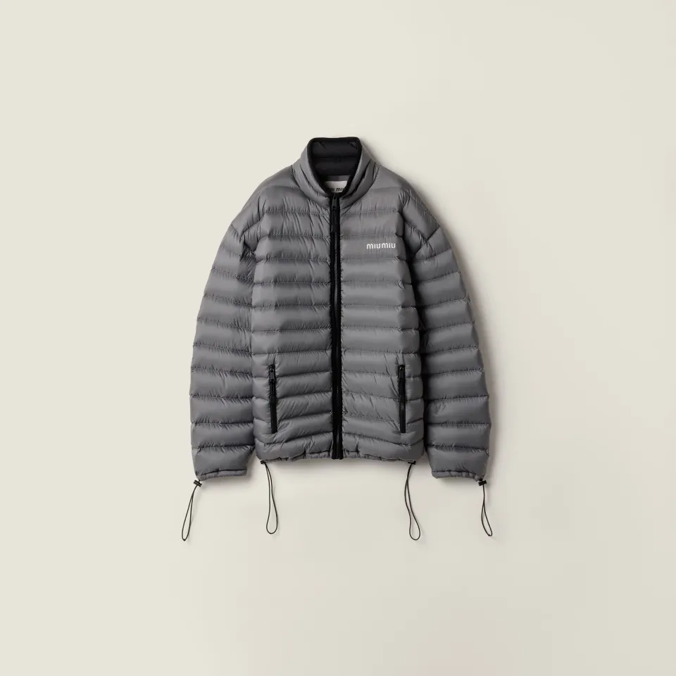 Lightweight pongé down jacket