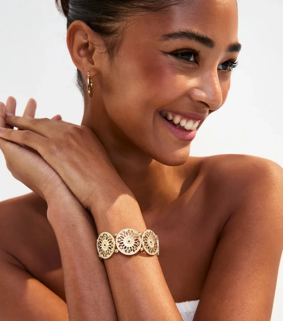 Gold Tone Circle Stretch Bracelet