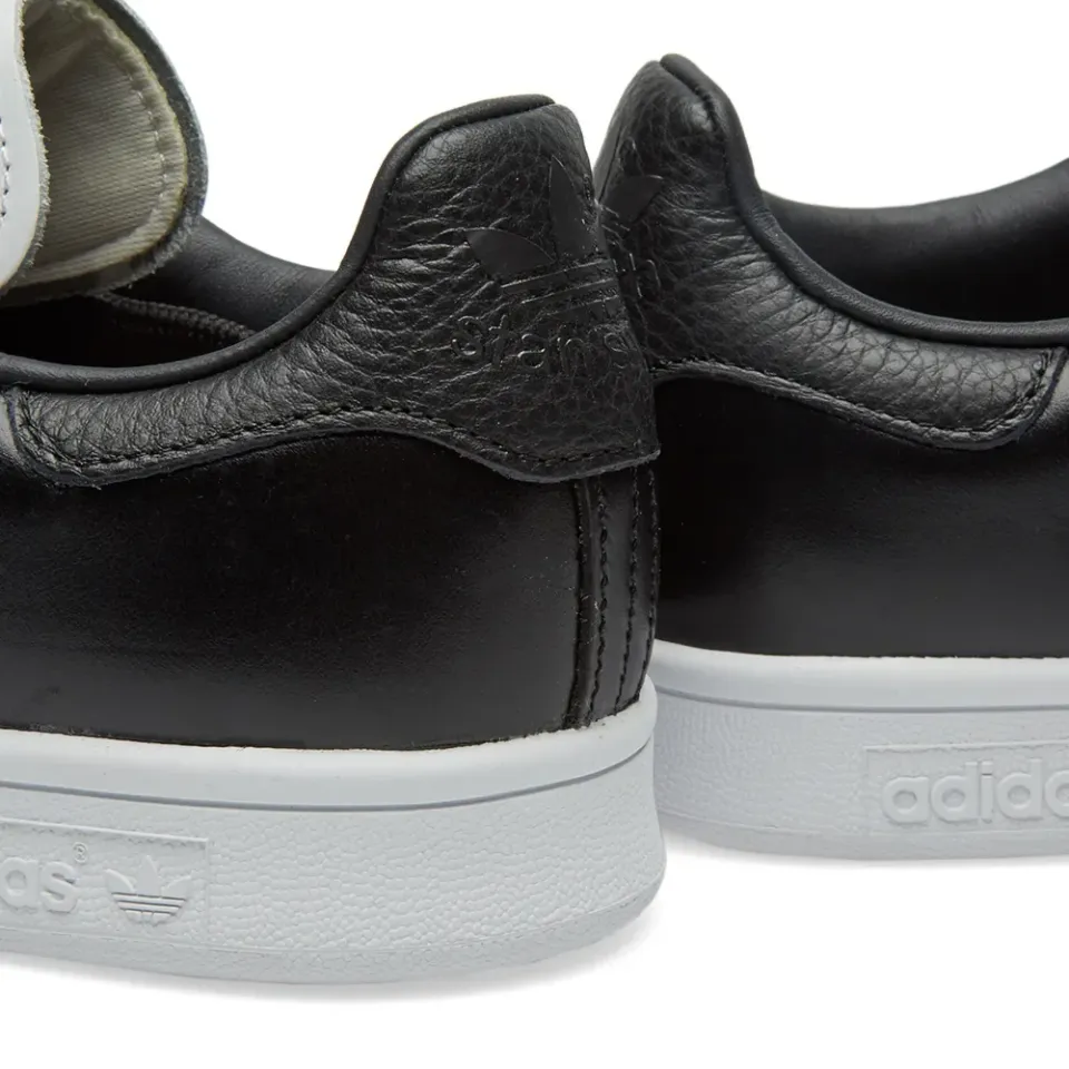 Stan Smith