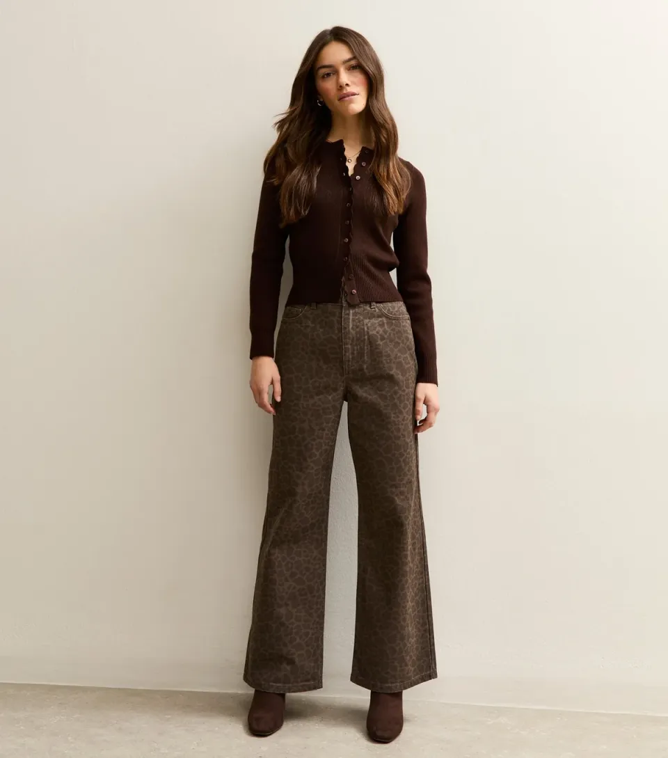 Women's Petite Brown Leopard Print Wide Leg Jeans