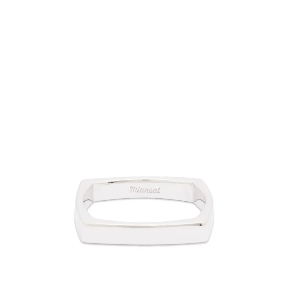 Level Ring