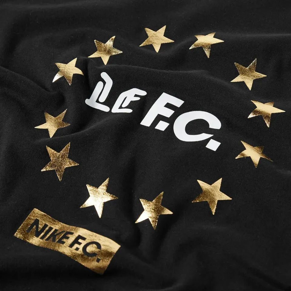 Le F.C. Tee
