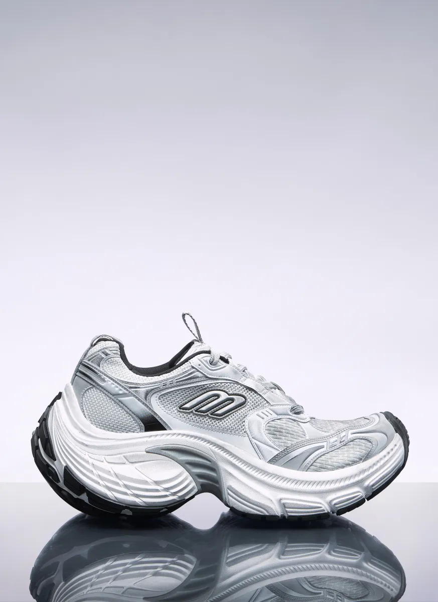 10XL Sneakers
