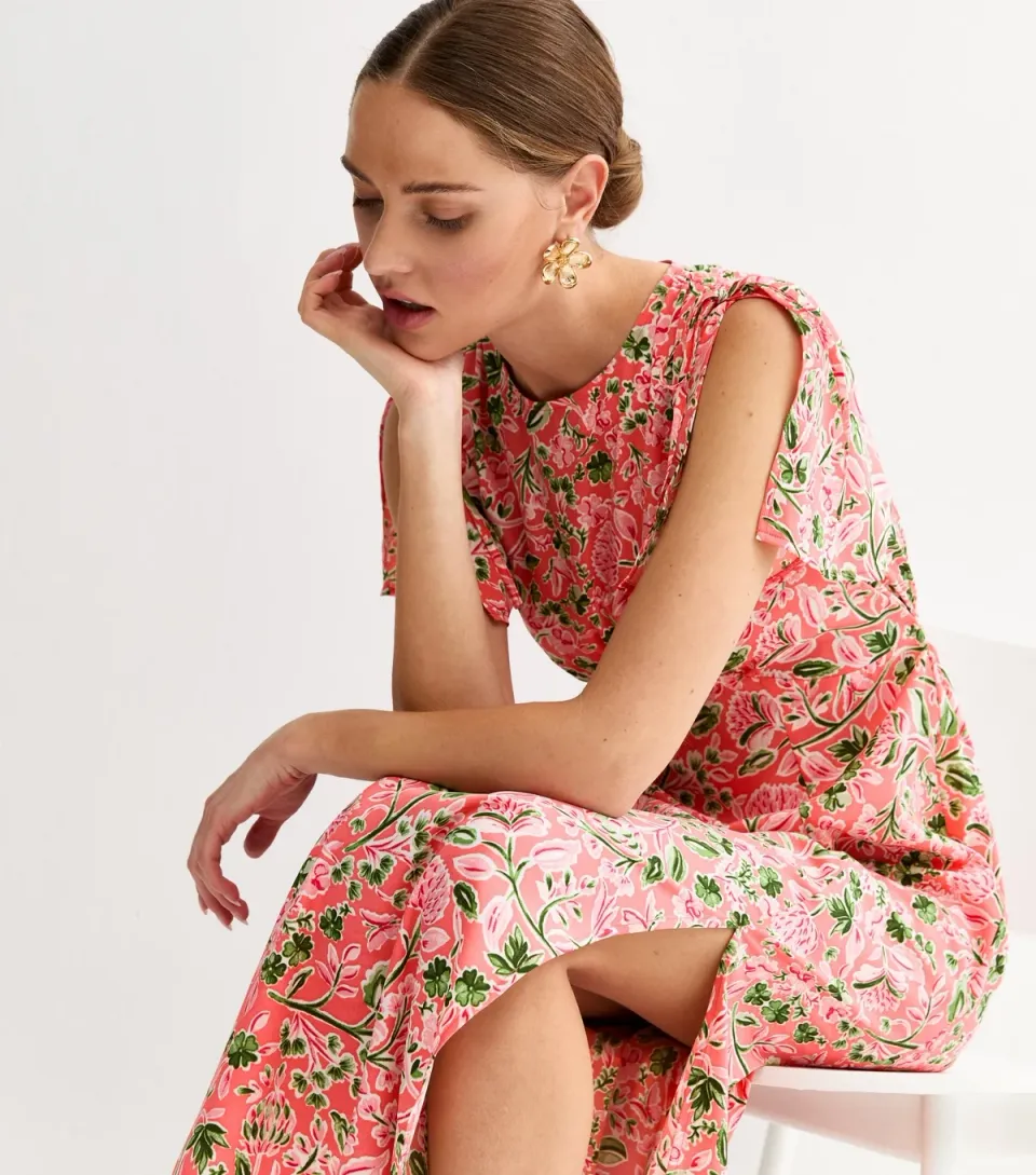 Women's Pink Floral Flutter Sleeve Midi Dress