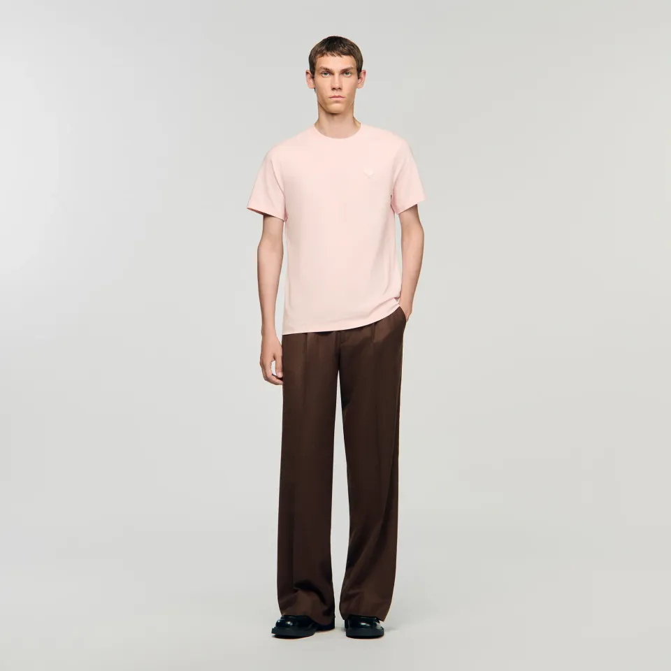 T-shirt with heart patch