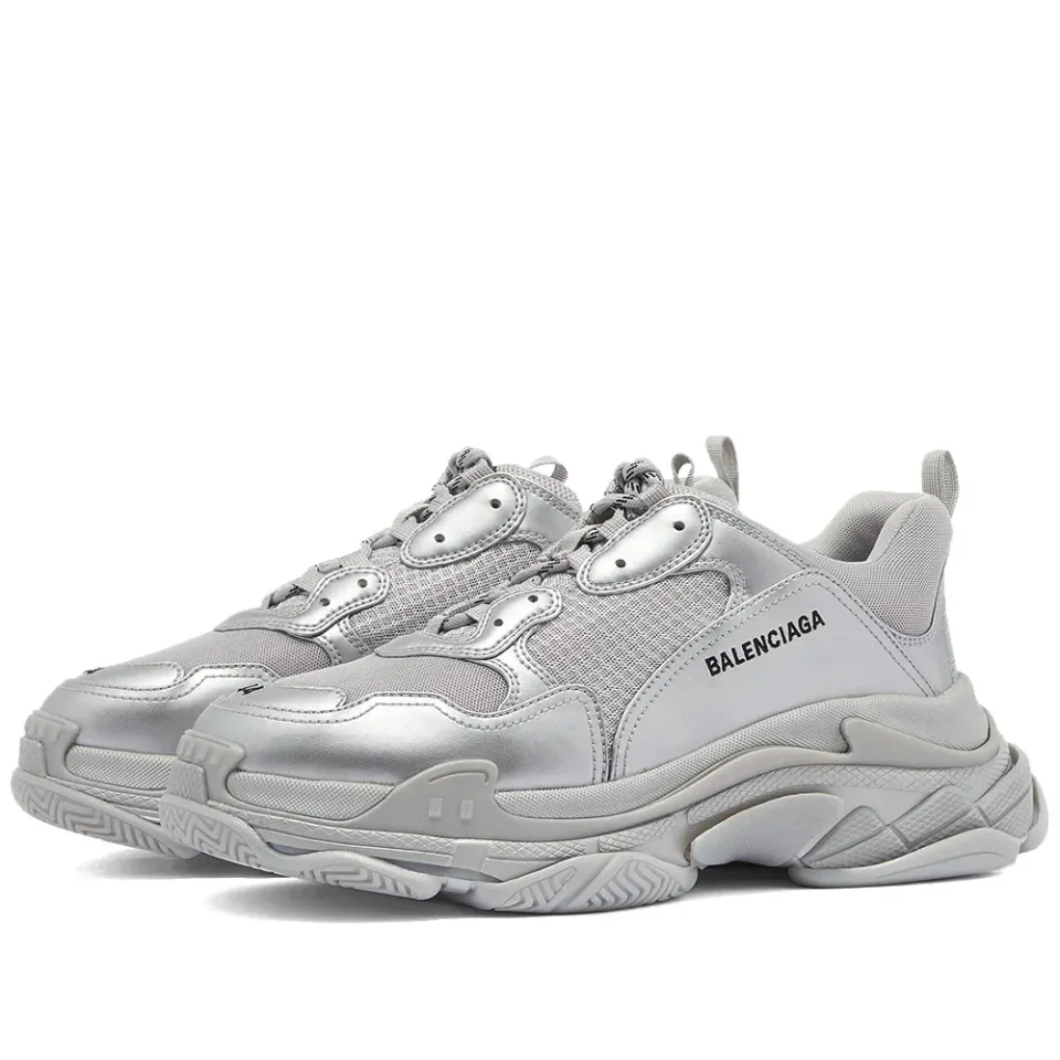 Triple S Sneaker