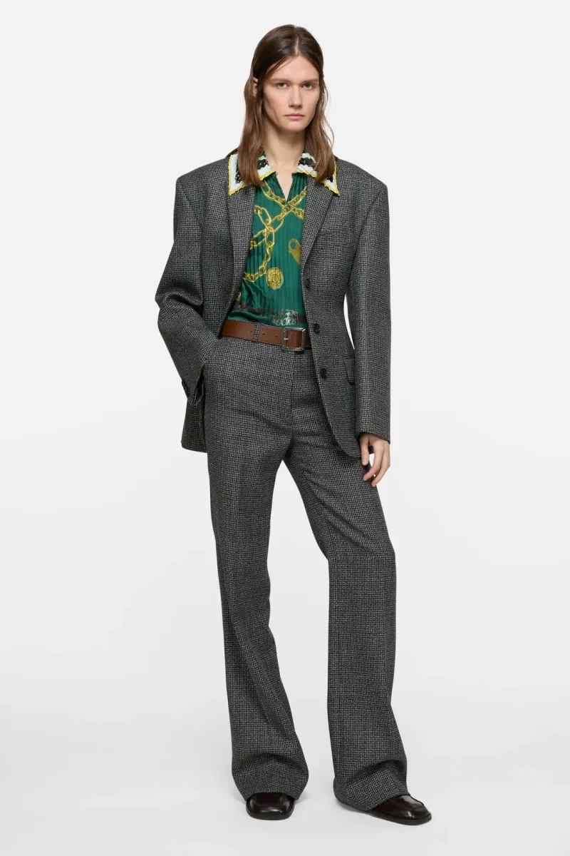 Single-breasted suit jacket