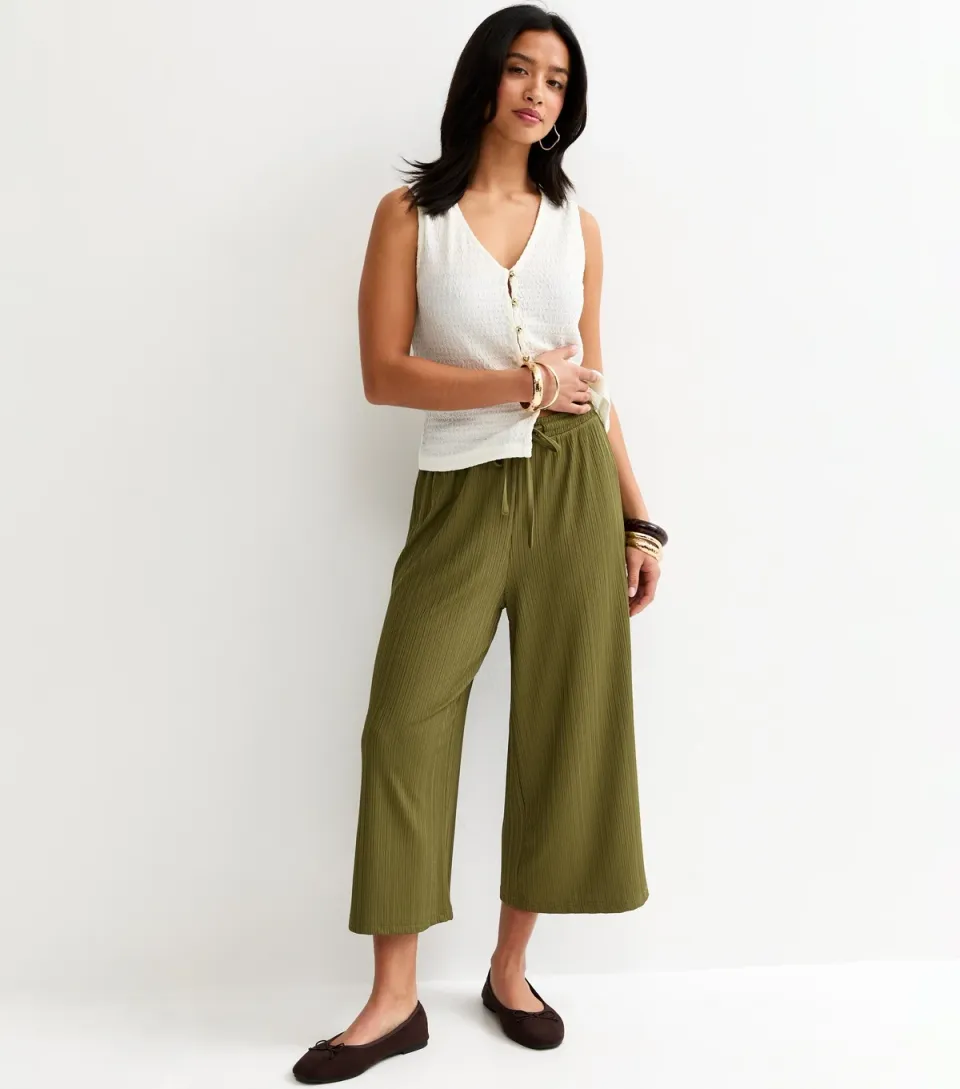 Women's Petite Dark Khaki Crinkled Cropped Wide Leg Trousers