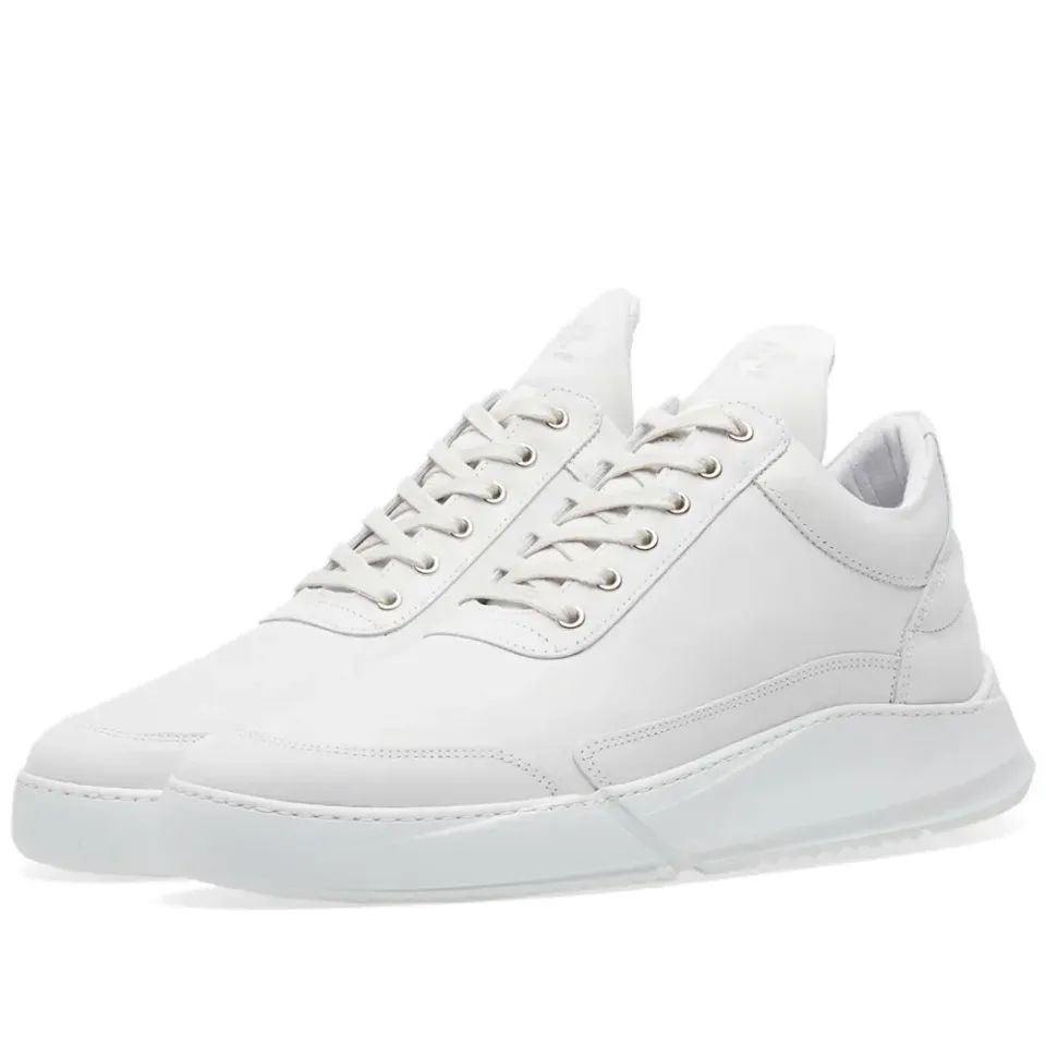 Low Top Sneaker