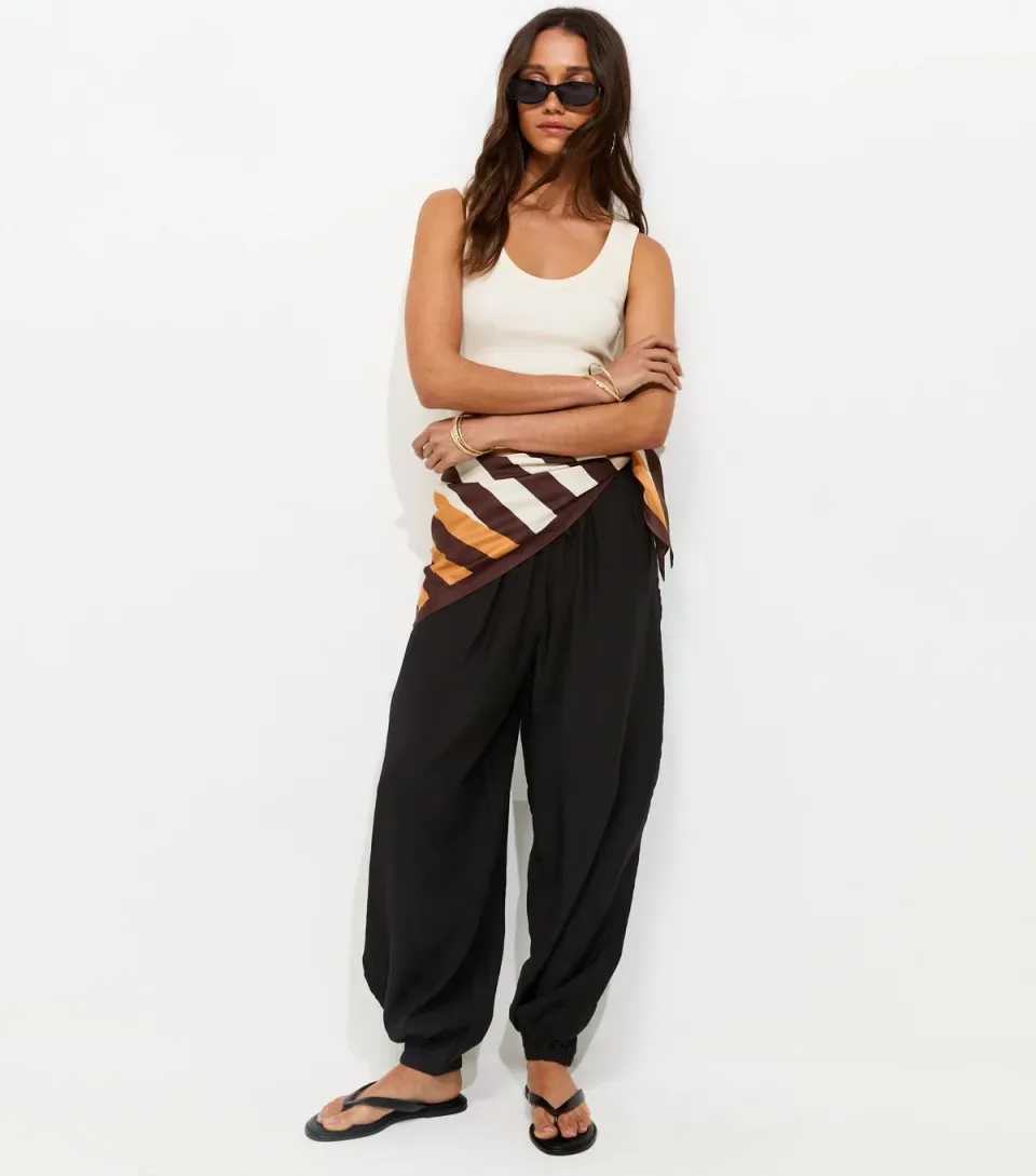 Women's Black Wide Drawstring Waist Cuffed Trousers