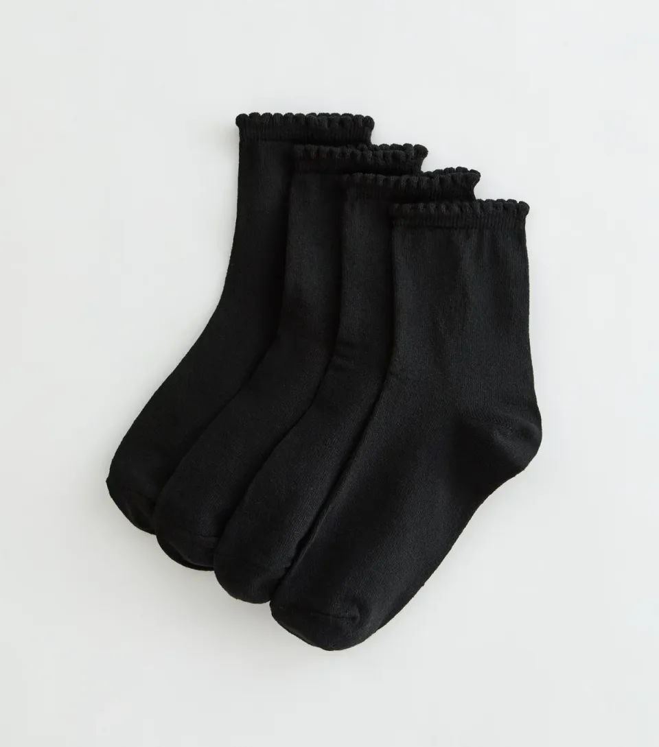 Pack of 4 Black Scallop Top Ankle Socks