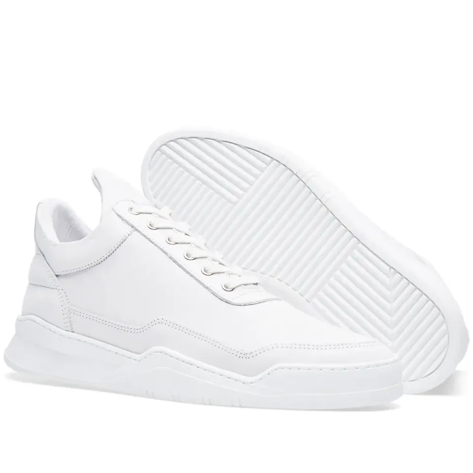 Low Top Sneaker