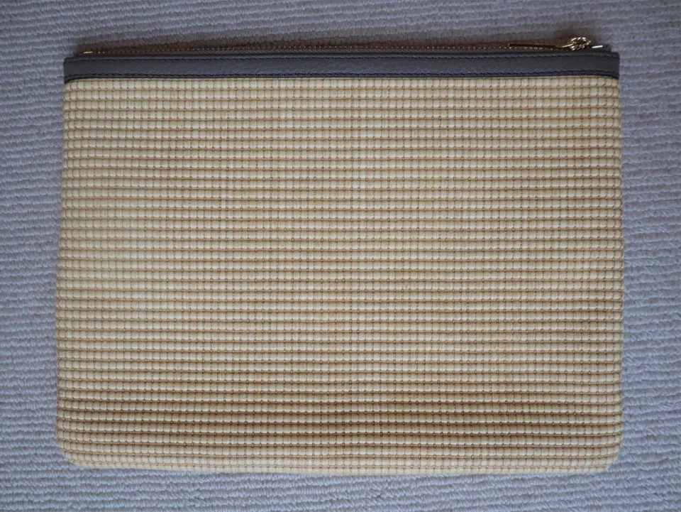 Sample - Medium Pouch