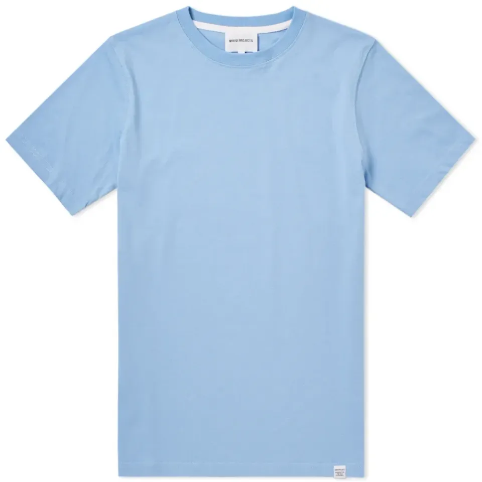 Niels Standard Tee