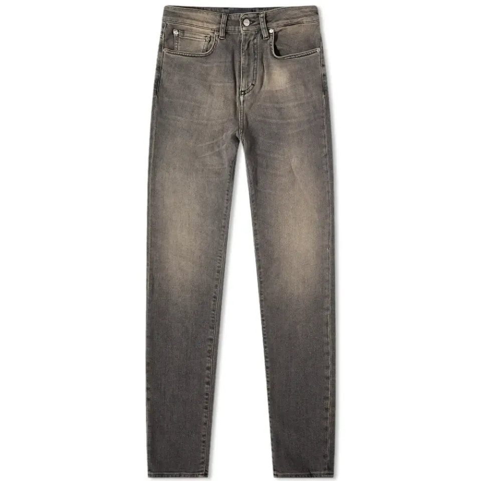 Essential Jeans