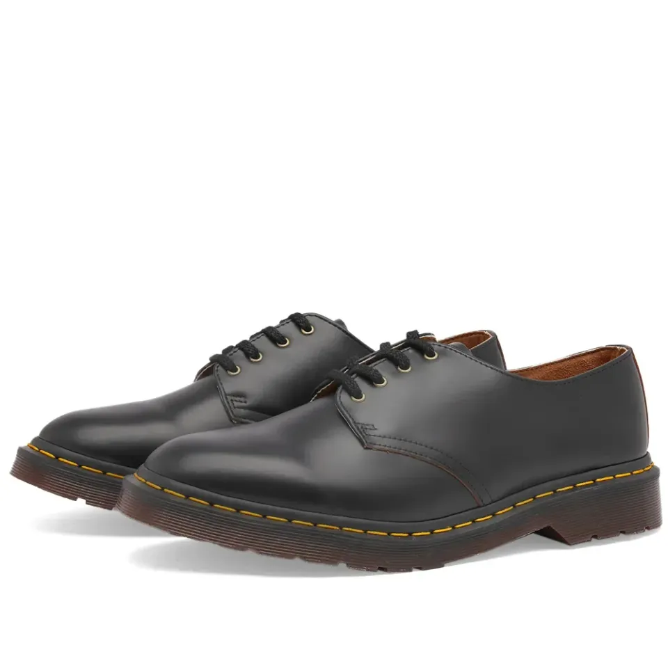 Smiths 4-Eye Shoe