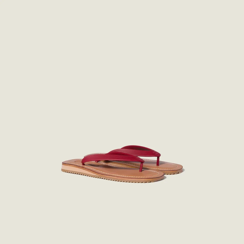 Thong sandals