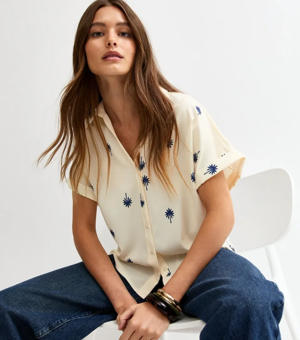 Women's White Palm Tree Print Short Sleeve Shirt