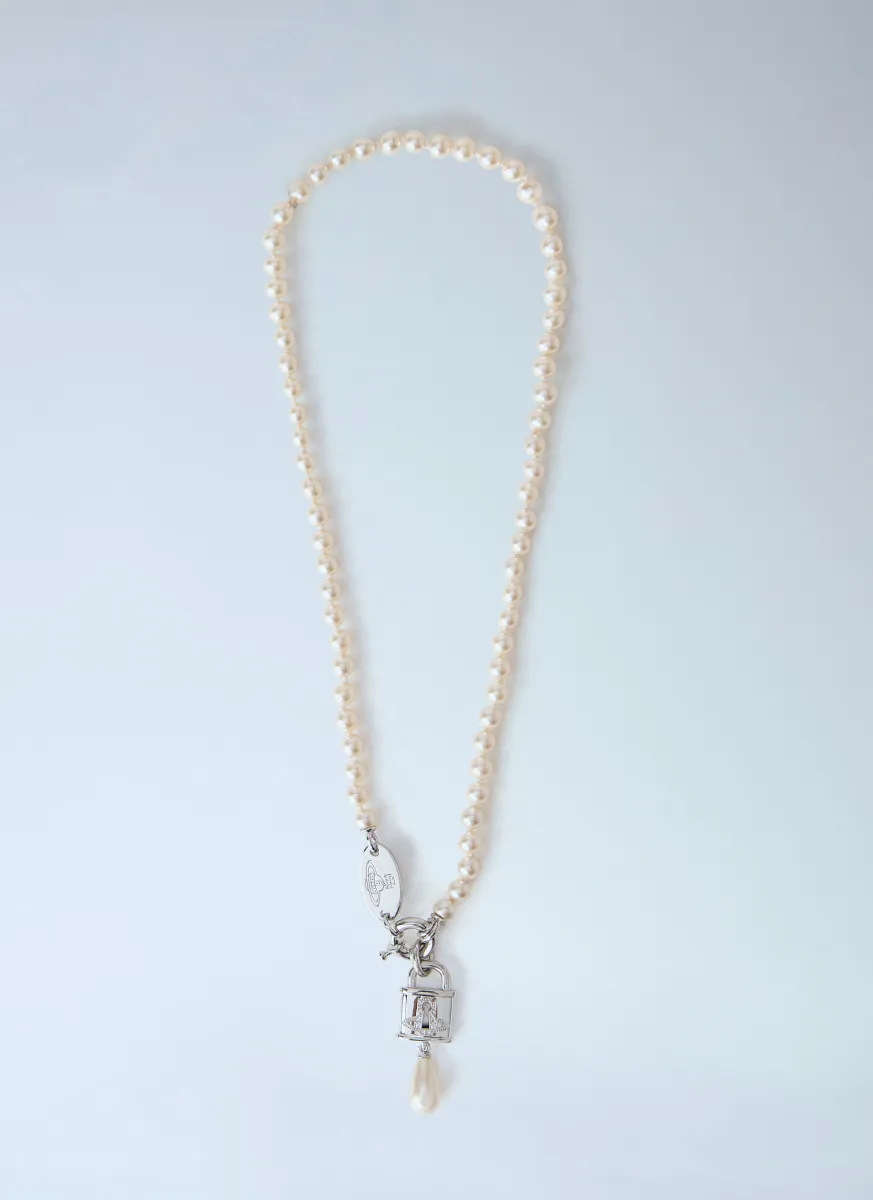 Celestia Small Pendant Necklace