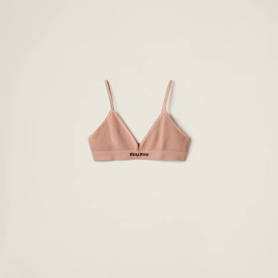 Seamless bra