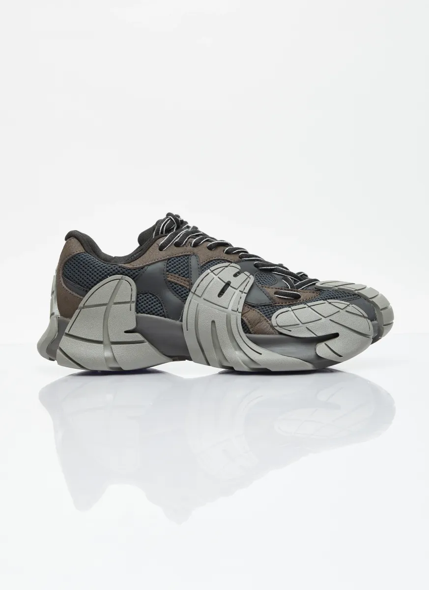 Tormenta Sneakers