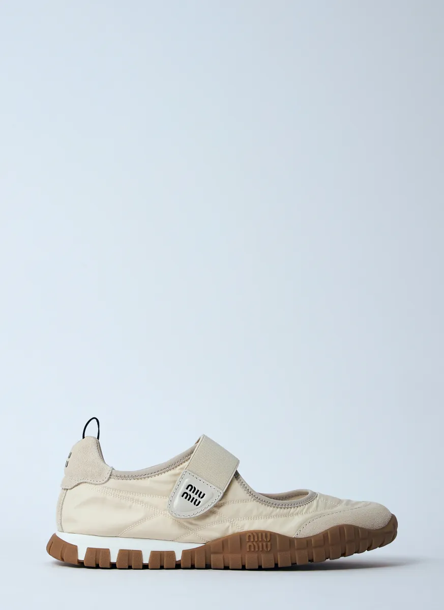 Tyre Sneakers